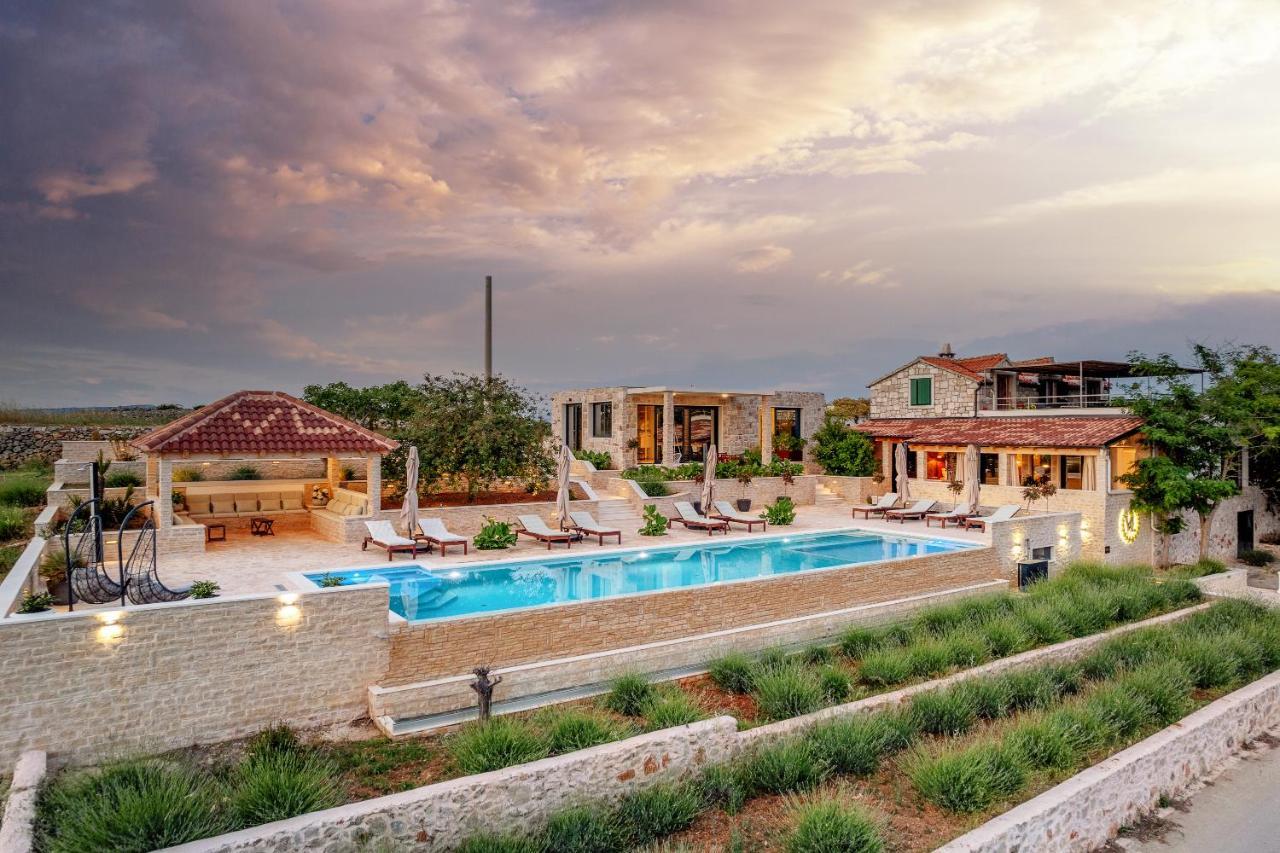 Vidikovac Levanda Luxury Apartments Veliko Grablje Kültér fotó